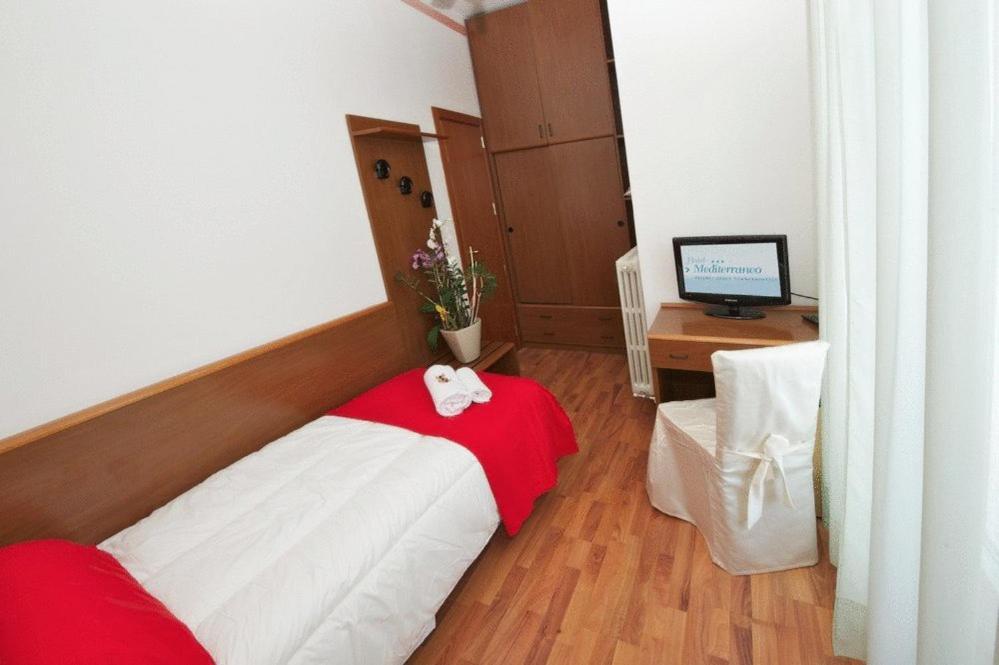 Hotel Mediterraneo Pesaro Room photo